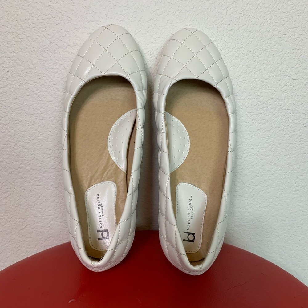 Boston Design Studio White quilted flats.